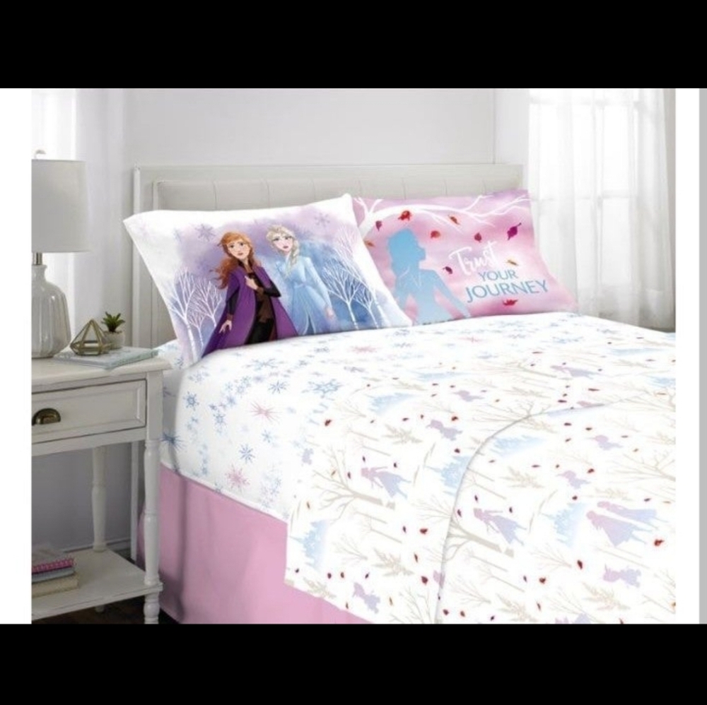 Frozen bed sheets - Picture 4 of 7